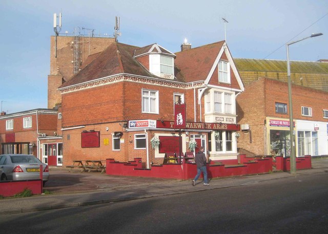 The Moon and Starpecker Pub